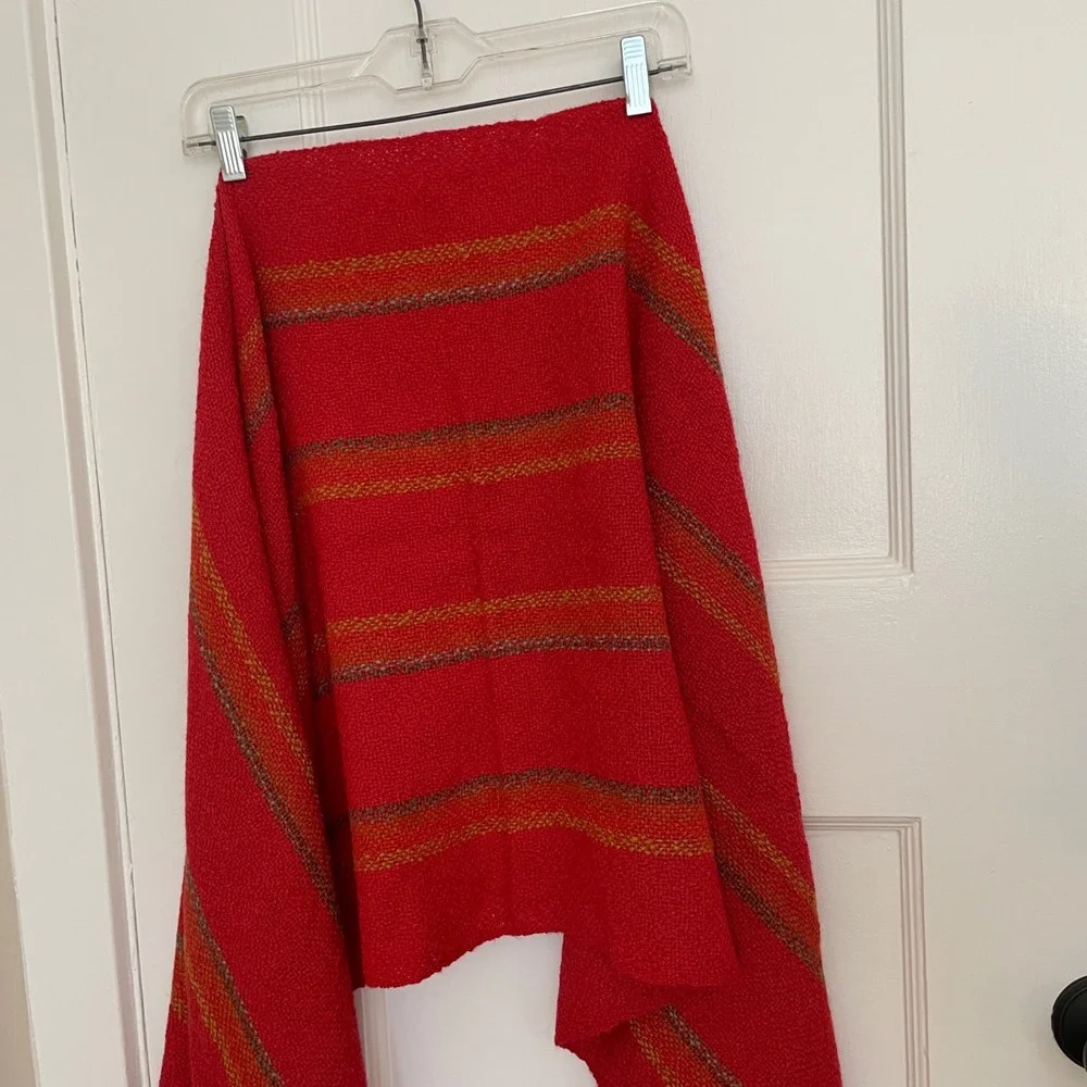 Red Woven Scarf Shawl Fringe Striped‎ Accent
